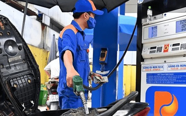 Giảm 2% thuế VAT, giá xăng dầu được điều chỉnh giảm từ ngày 1/7- Ảnh 1.