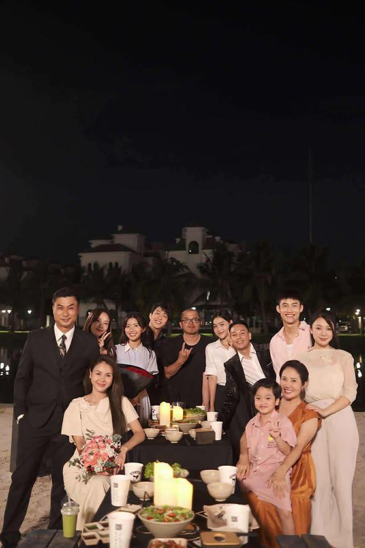 Nữ diễn viên quê Thanh Hóa trưởng thành về cách sống qua vai diễn trong 'Dịu dàng màu nắng'- Ảnh 2.