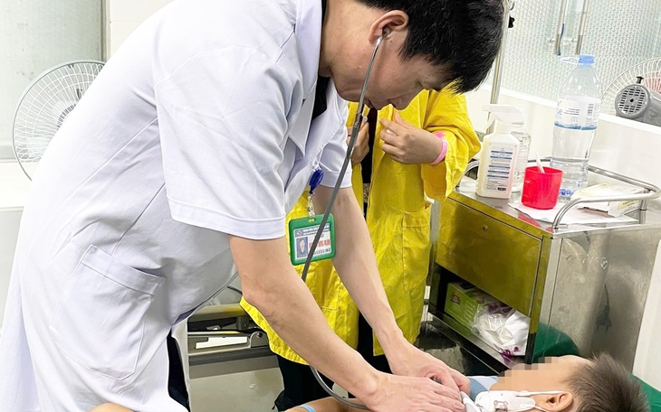 Bệnh viện Thanh Nhàn tìm người thân cho bệnh nhân hôn mê nguy kịch- Ảnh 2.