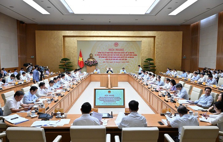 Thủ tướng: Chính sách, pháp luật về đất đai từng bước đi vào cuộc sống- Ảnh 1.