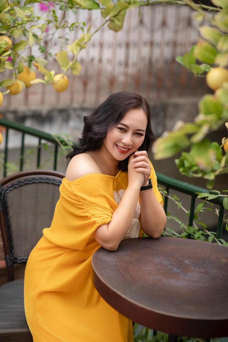 Vẻ đẹp gợi cảm của 'họa mi‘ Khánh Linh- Ảnh 3.