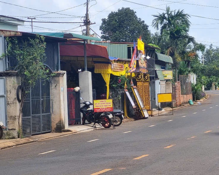 Thiếu nữ 20 tuổi tử vong thương tâm trong tư thế treo cổ- Ảnh 1.