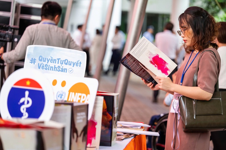 Đảm bảo mọi cá nhân và cặp vợ chồng đều có quyền tự quyết về sinh sản vì một tương lai phát triển bền vững- Ảnh 2.