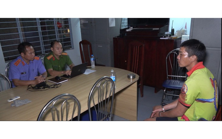 Mâu thuẫn trong cuộc nhậu, 2 anh em ruột đâm 2 người tử vong