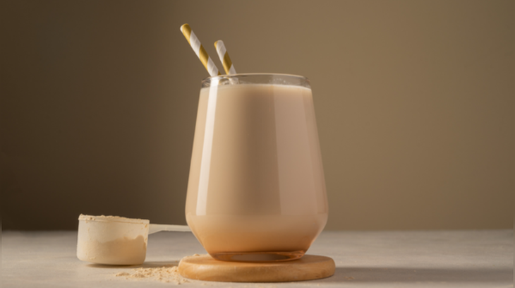 Thay thế trà buổi tối bằng một thức uống thảo mộc giàu protein