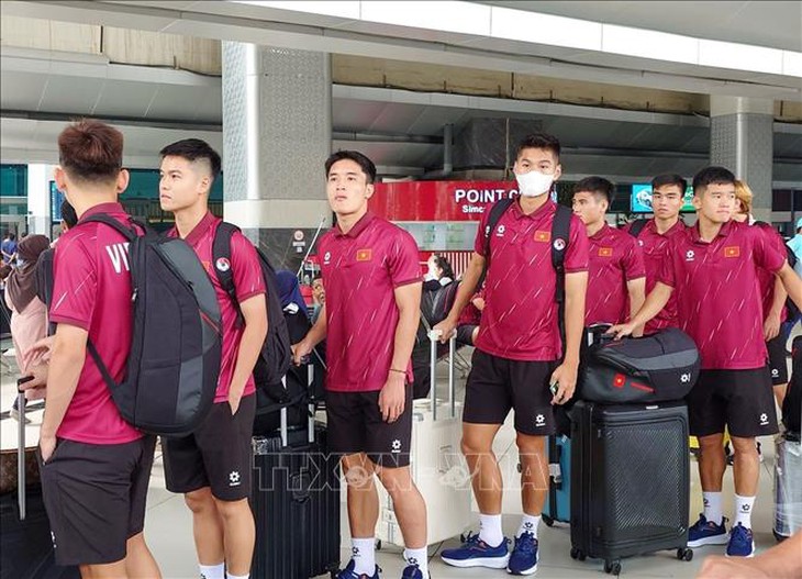 U23 Đông Nam Á 2025: U23 Việt Nam tới Jakarta, sẵn sàng cho hành trình bảo vệ ngôi vô địch Đông Nam Á- Ảnh 1.