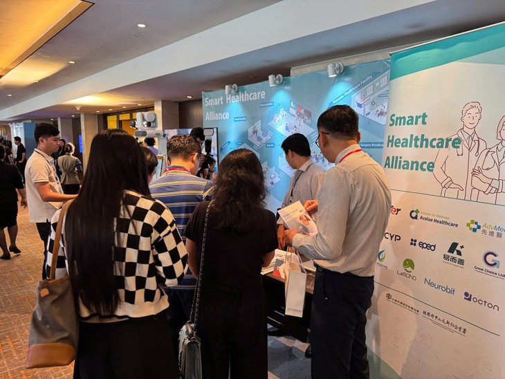 AVer mang giải pháp y tế kết nối AI đến Hội nghị quốc tế 2025 về Điều trị ung thư: Truyền thống và hiện đại- Ảnh 2.