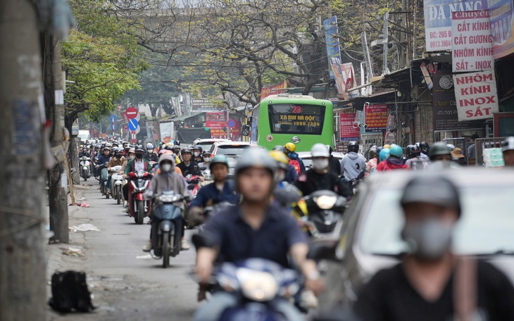 Hà Nội lập tổ liên ngành để chuyển đổi sang xe điện, xây dựng trạm sạc