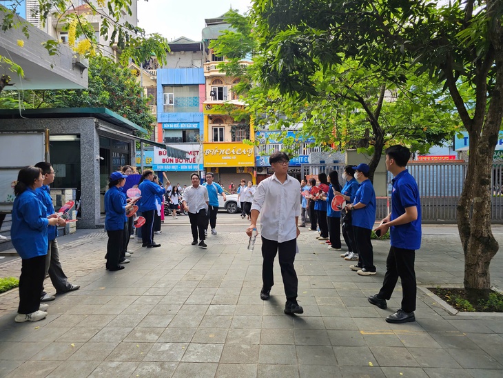 Lộ diện các trường đại học đầu tiên công bố điểm chuẩn 2025- Ảnh 1.