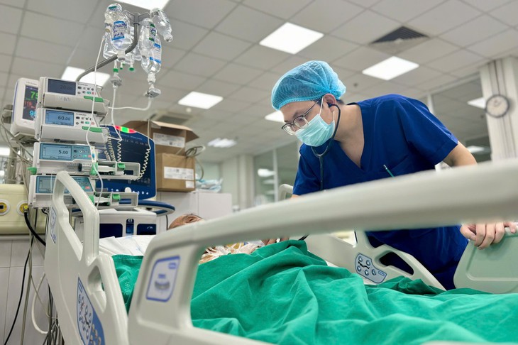 Uống rượu hơn 10 năm, cụ bà đột quỵ não- Ảnh 3.