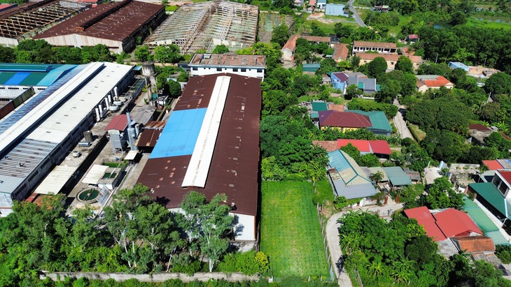 Quảng Trị: Người dân khốn khổ vì nhà máy sản xuất nhôm thanh định hình sát khu dân cư- Ảnh 1. Quảng Trị: Người dân khốn khổ vì nhà máy sản xuất nhôm thanh định hình sát khu dân cư- Ảnh 1.