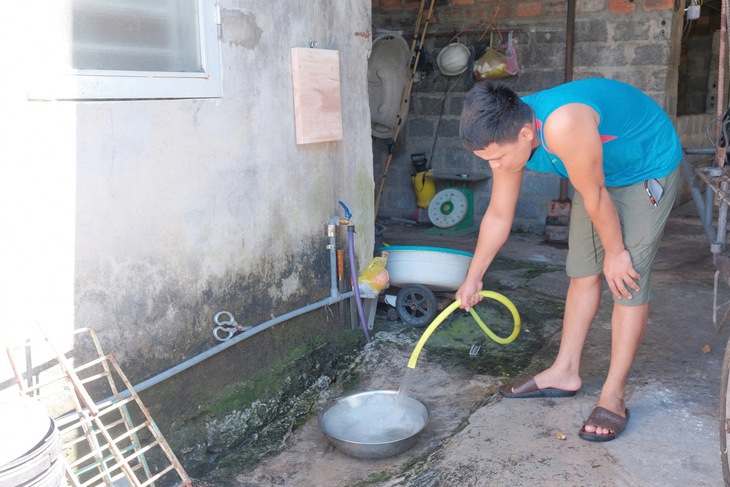 Quảng Trị: Người dân khốn khổ vì nhà máy sản xuất nhôm thanh định hình sát khu dân cư- Ảnh 2. Quảng Trị: Người dân khốn khổ vì nhà máy sản xuất nhôm thanh định hình sát khu dân cư- Ảnh 2.