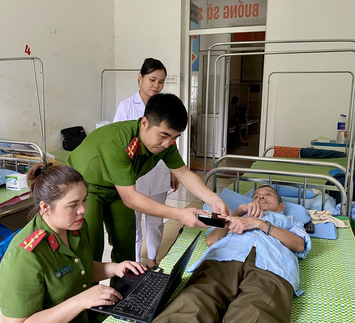 Băng rừng, lội suối đi tìm lại tên cho các Anh hùng liệt sĩ- Ảnh 5.