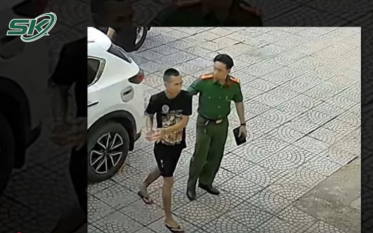 Nam thanh niên đâm bạn nhậu nguy kịch rồi bỏ trốn
