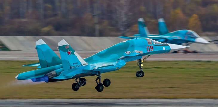 'Thú mỏ vịt' Su-34 Nga rơi khi huấn luyện- Ảnh 1. 'Thú mỏ vịt' Su-34 Nga rơi khi huấn luyện- Ảnh 1.