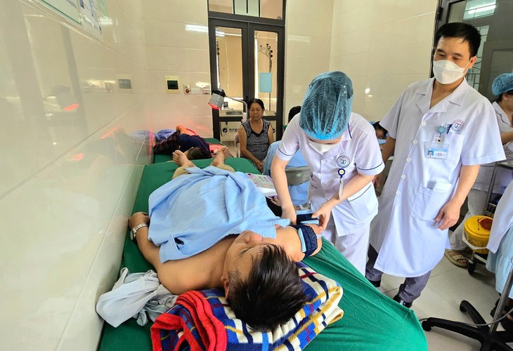 Phối hợp Y học cổ truyền và hiện đại điều trị hiệu quả hội chứng cánh tay cổ ở bệnh nhân đái tháo đường- Ảnh 5. Phối hợp Y học cổ truyền và hiện đại điều trị hiệu quả hội chứng cánh tay cổ ở bệnh nhân đái tháo đường- Ảnh 5.