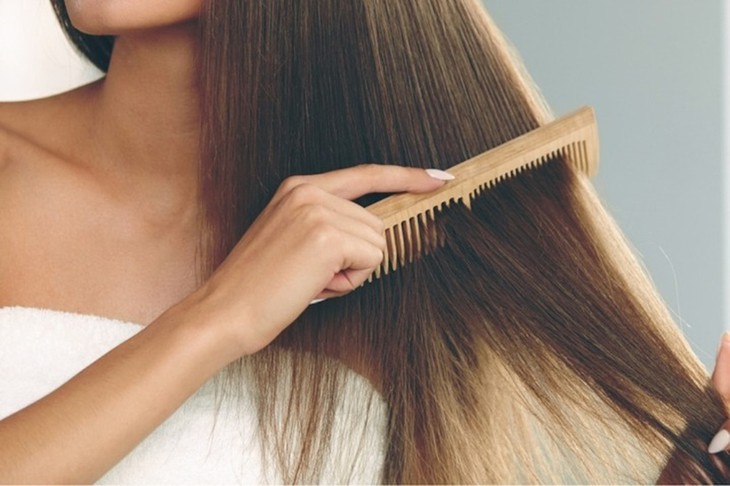 Cách làm tóc mọc nhanh dài bằng nguyên liệu tự nhiên- Ảnh 1.