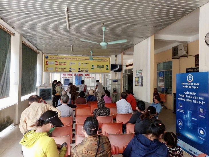 Bệnh viện Đa khoa khu vực Bố Trạch tiên phong áp dụng mã định danh cá nhân trong khám, chữa bệnh- Ảnh 2.