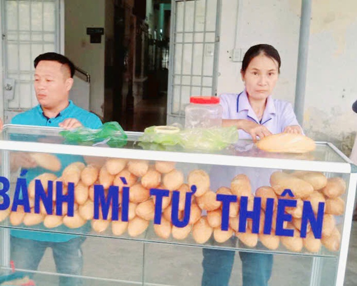 Những chiếc bánh mì ‘đặc biệt’ trong bệnh viện vùng cao- Ảnh 2. Những chiếc bánh mì ‘đặc biệt’ trong bệnh viện vùng cao- Ảnh 2.
