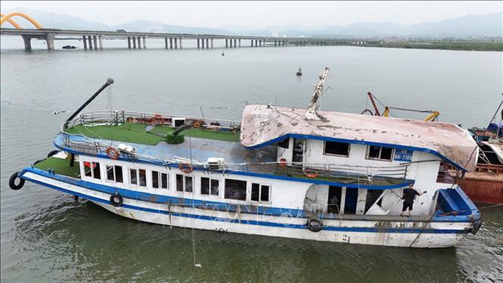 Thiết kế đúng, vận hành tàu tốt sẽ tạo tâm lý an toàn cho du khách khi đi tham quan vịnh Hạ Long- Ảnh 1.