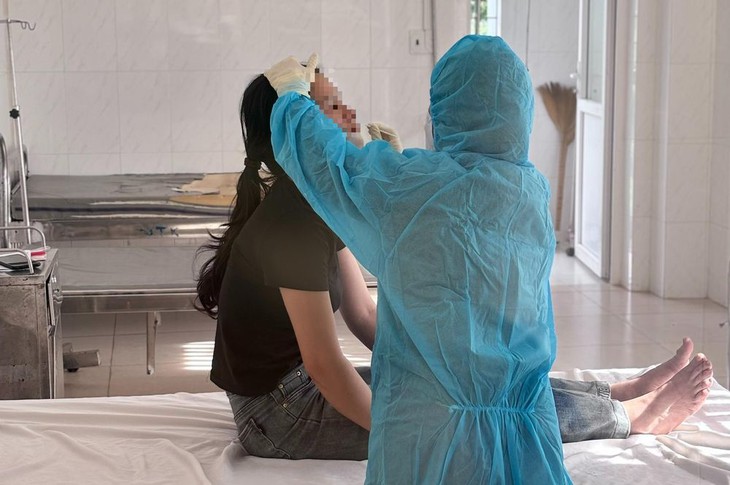 Đắk Lắk ghi nhận ổ dịch cúm A/H5N1 gia cầm, cảnh giác triệu chứng cúm A/H5N1 ở người- Ảnh 1.