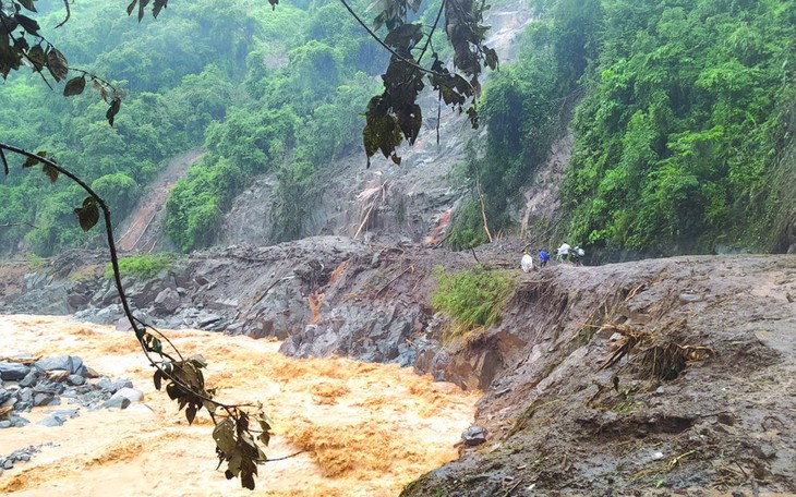 Bão chưa vào đã xuất hiện hàng trăm điểm có nguy cơ lũ quét