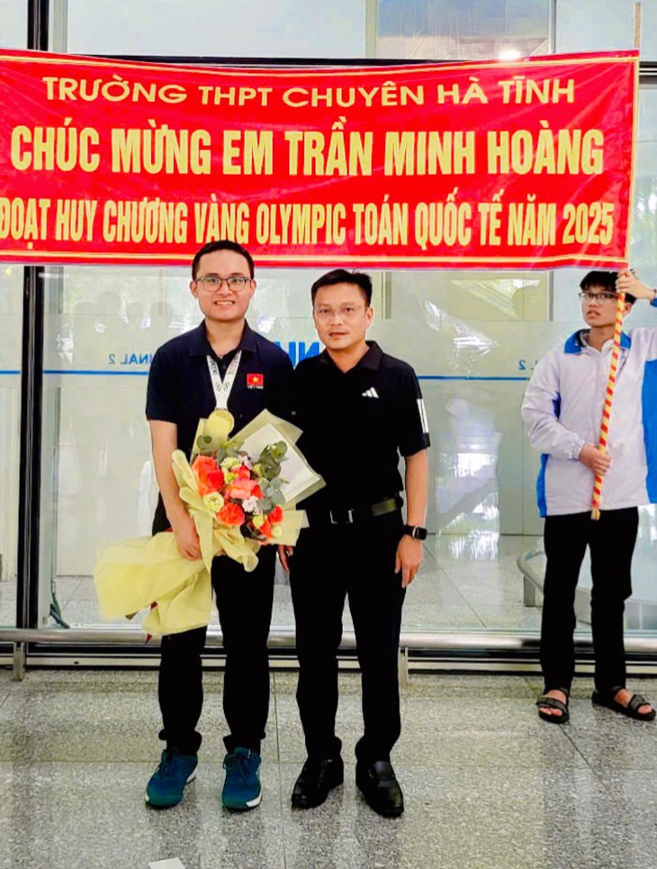 Chuyện về nam sinh Hà Tĩnh 'ẵm' Huy chương Vàng Olympic Toán học quốc tế- Ảnh 3. Chuyện về nam sinh Hà Tĩnh 'ẵm' Huy chương Vàng Olympic Toán học quốc tế- Ảnh 3.