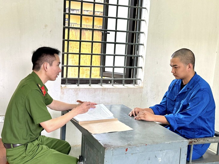 Triệt phá nhóm lừa đảo 'bao luật' cho xe vi phạm giao thông tại Phú Thọ- Ảnh 1.