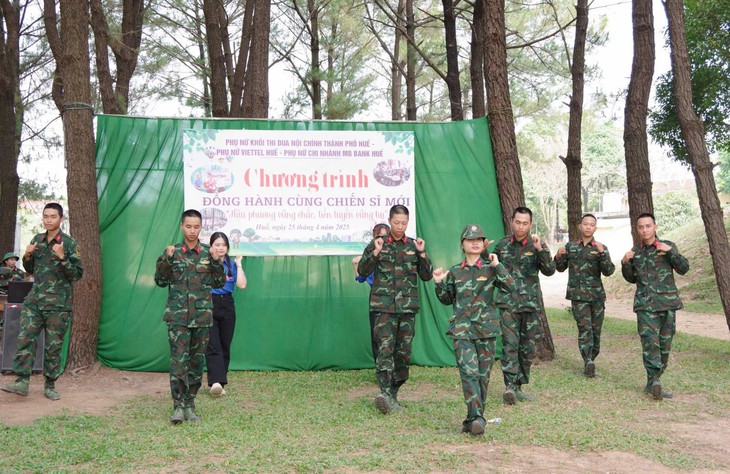 Hành trình tiếp bước của thân nhân liệt sĩ Rào Trăng- Ảnh 1.