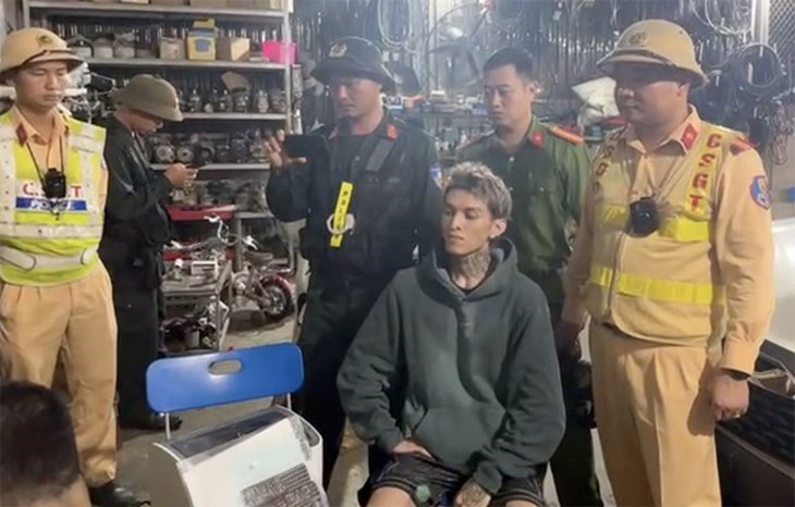 Rapper Bình Gold khai gì tại cơ quan Công an?- Ảnh 1. Rapper Bình Gold khai gì tại cơ quan Công an?- Ảnh 1.