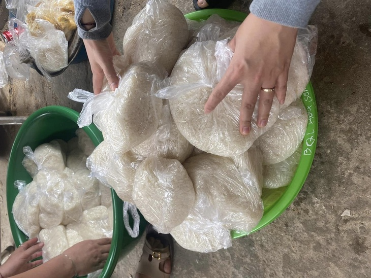 Nghệ An kêu gọi hỗ trợ đồng bào thiệt hại do mưa lũ- Ảnh 1.
