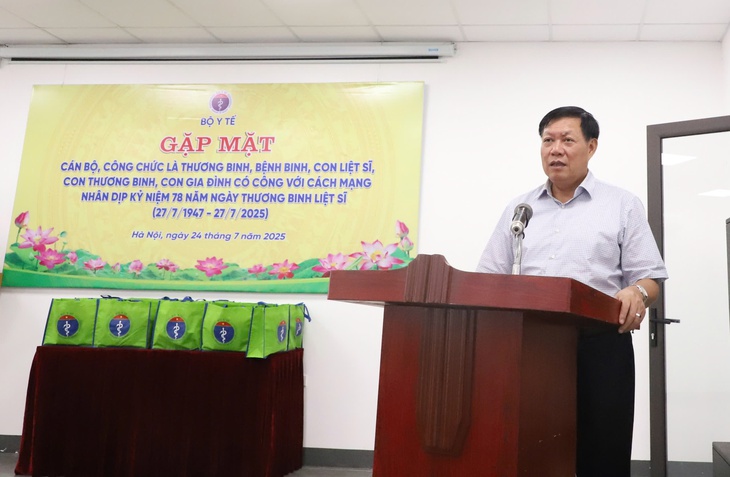 Bộ Y tế gặp mặt các thương binh, thân nhân gia đình có công với cách mạng công tác tại cơ quan Bộ- Ảnh 1. Bộ Y tế gặp mặt các thương binh, thân nhân gia đình có công với cách mạng công tác tại cơ quan Bộ- Ảnh 1.