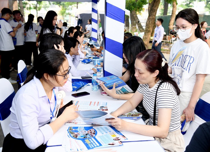 Chuyên gia ‘mách nước’ giải bài toán đặt nguyện vọng đại học 2025- Ảnh 1. Chuyên gia ‘mách nước’ giải bài toán đặt nguyện vọng đại học 2025- Ảnh 1.
