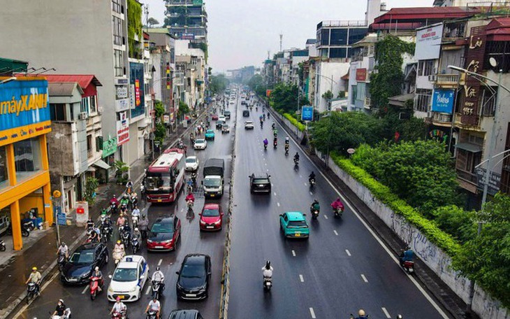 Bốn vị trí bãi xe, trạm sạc đầu tiên dọc Vành đai 1 khi Hà Nội cấm xe máy xăng