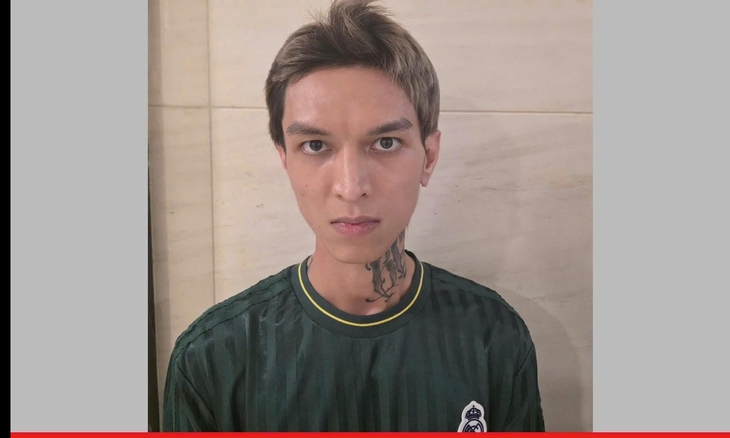 Rapper Bình Gold bị bắt vì cướp taxi, dương tính với ma túy
- Ảnh 1. Rapper Bình Gold bị bắt vì cướp taxi, dương tính với ma túy
- Ảnh 1.