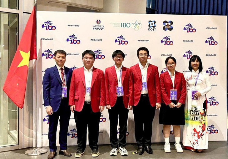 Việt Nam gặt hái thành công rực rỡ tại Olympic Sinh học Quốc tế 2025- Ảnh 1.