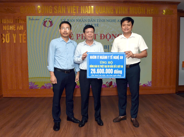 Ngành Y tế Nghệ An chung tay vì miền Tây – nối dài vòng tay nhân ái sau bão lũ- Ảnh 3. Ngành Y tế Nghệ An chung tay vì miền Tây – nối dài vòng tay nhân ái sau bão lũ- Ảnh 3.