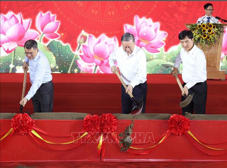 Tổng Bí thư Tô Lâm dự Lễ khởi công Trường liên cấp Tiểu học, THCS xã Si Pa Phìn, tỉnh Điện Biên- Ảnh 2.