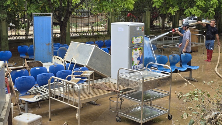 Lập Trạm Y tế dã chiến đưa hoạt động khám chữa bệnh trở lại bình thường sau lũ lụt- Ảnh 4. Lập Trạm Y tế dã chiến đưa hoạt động khám chữa bệnh trở lại bình thường sau lũ lụt- Ảnh 4.