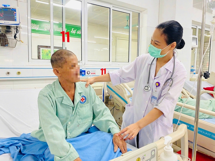 Cứu sống người đàn ông 63 tuổi mang trong mình nhiều bệnh lý nguy hiểm- Ảnh 1.