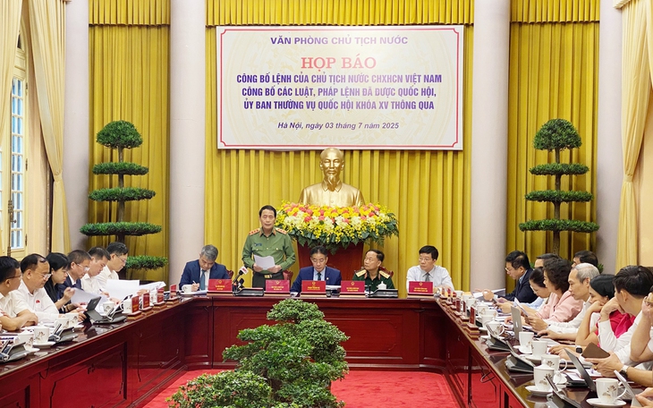 Công bố Lệnh của Chủ tịch nước về 16 Luật, Pháp lệnh vừa được Quốc hội, UBTVQH thông qua