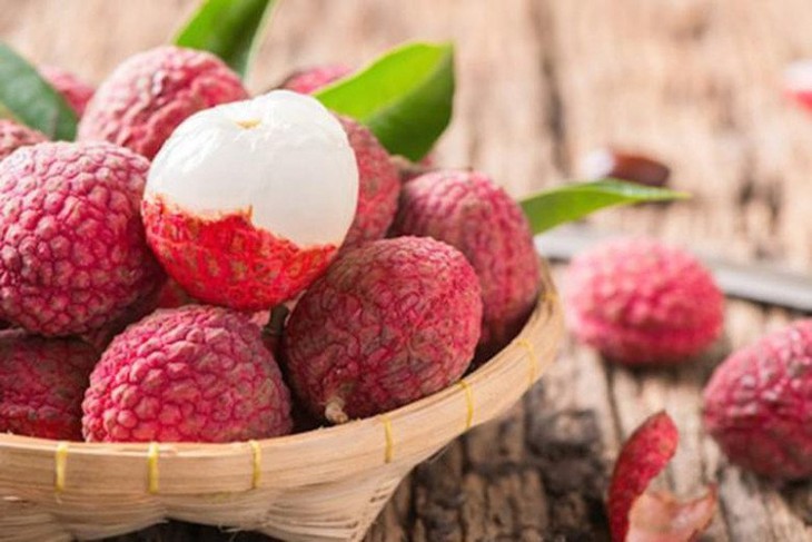 Ăn vải, mít có 'nóng' không? Bà nội trợ tranh cãi, chuyên gia lên tiếng- Ảnh 1.