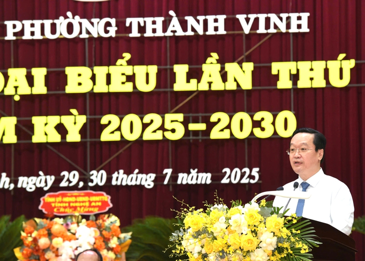 Đồng chí Nguyễn Đức Trung - Bí thư Tỉnh ủy Nghệ An phát biểu chỉ đạo đại hội.