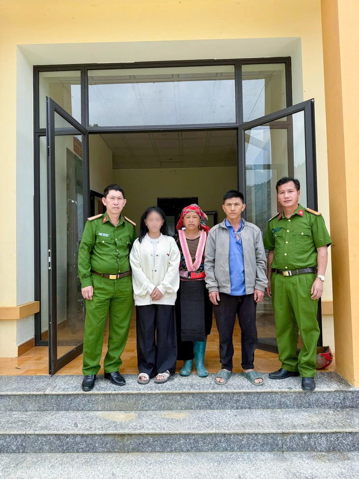 Lừa ra Hà Nội đi chơi, thiếu nữ 16 tuổi bị khống chế đòi tiền chuộc- Ảnh 1.