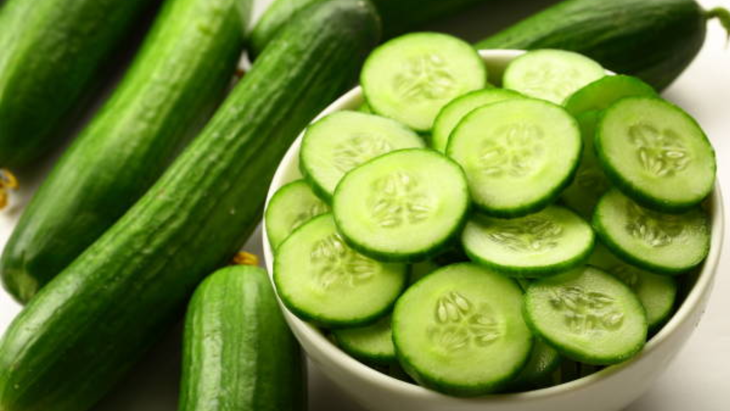 Dưa chuột (1g chất xơ trên 100g)