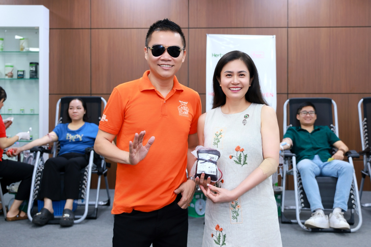 Herbalife Việt Nam tổ chức ngày hiến máu tình nguyện 2025 tại TP.Hồ Chí Minh và Hà Nội, tiếp nhận 286 đơn vị máu- Ảnh 1. Herbalife Việt Nam tổ chức ngày hiến máu tình nguyện 2025 tại TP.Hồ Chí Minh và Hà Nội, tiếp nhận 286 đơn vị máu- Ảnh 1.