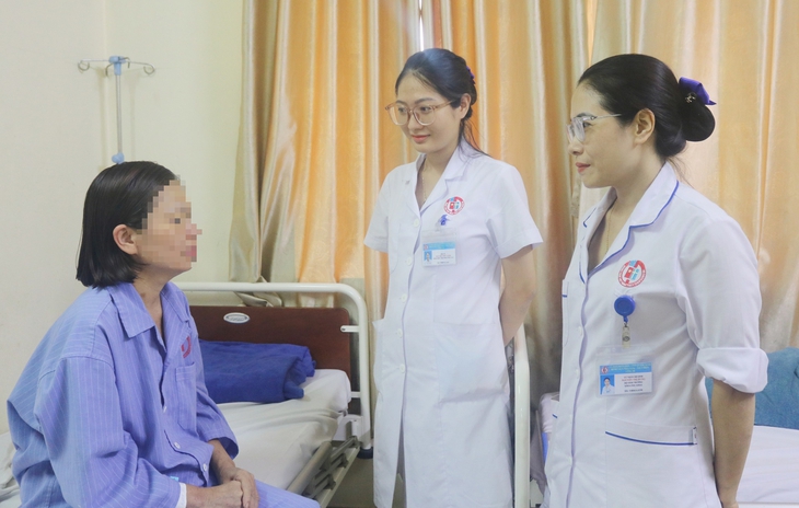Nữ bệnh nhân Hải Phòng bị biến chứng hiếm gặp sau phẫu thuật cắt tử cung- Ảnh 1.