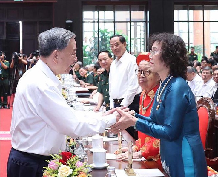 Tổng Bí thư Tô Lâm gặp mặt đại biểu có công với cách mạng- Ảnh 4.