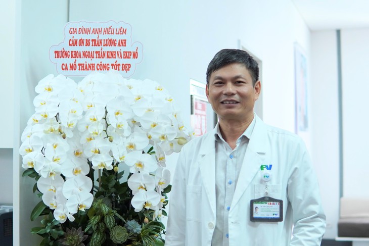 BS.CKII Trần Lương Anh (Bệnh viện FV): 'Phẫu thuật chỉ nên là lựa chọn cuối cùng'- Ảnh 1.