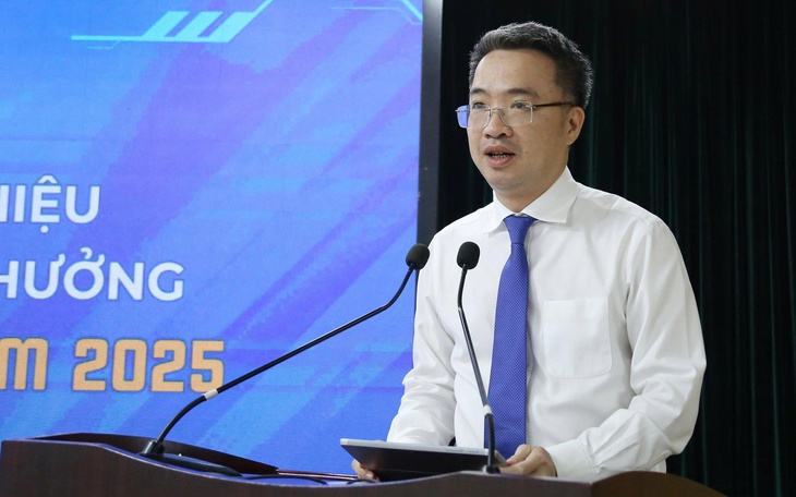Trưởng bản cứu 90 người thoát lũ dữ, Hòa Minzy là ‘Thanh niên sống đẹp’ năm 2025- Ảnh 8.